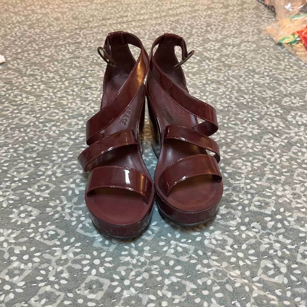Kork Ease size 7 Patent leather sandals